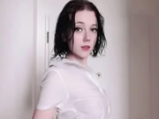 超甜美水靈的微乳洋妞自拍好身材